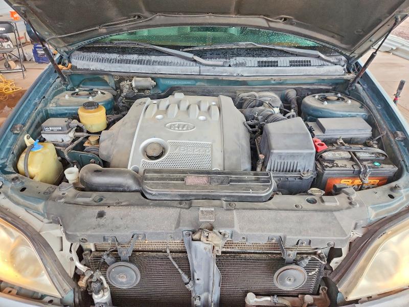 Photo 12 from auction – 2004 KIA SEDONA with VIN KNDUP131546595390
