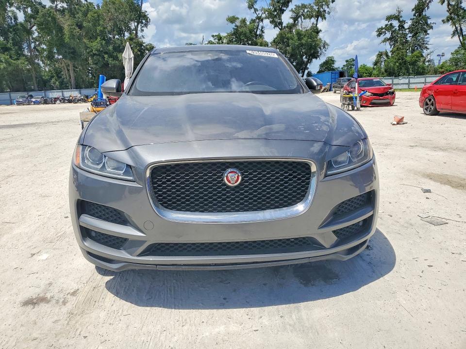 Photo 5 from auction – 2017 JAGUAR F-PACE with VIN SADCJ2BV4HA057147