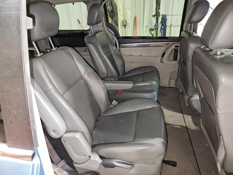 Photo 11 from auction – 2010 VOLKSWAGEN ROUTAN with VIN 2V4RW3D18AR236967