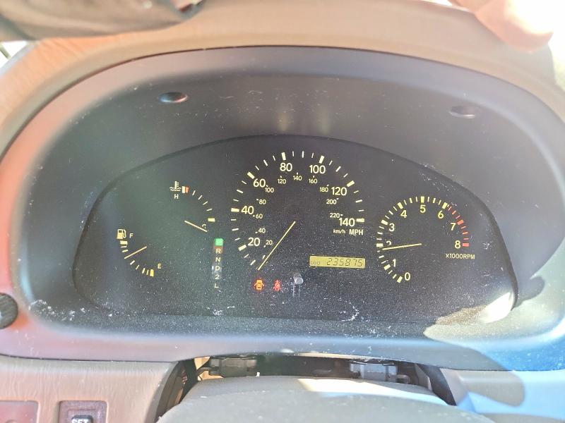 Photo 9 from auction – 2003 LEXUS RX with VIN JTJGF10U930153659