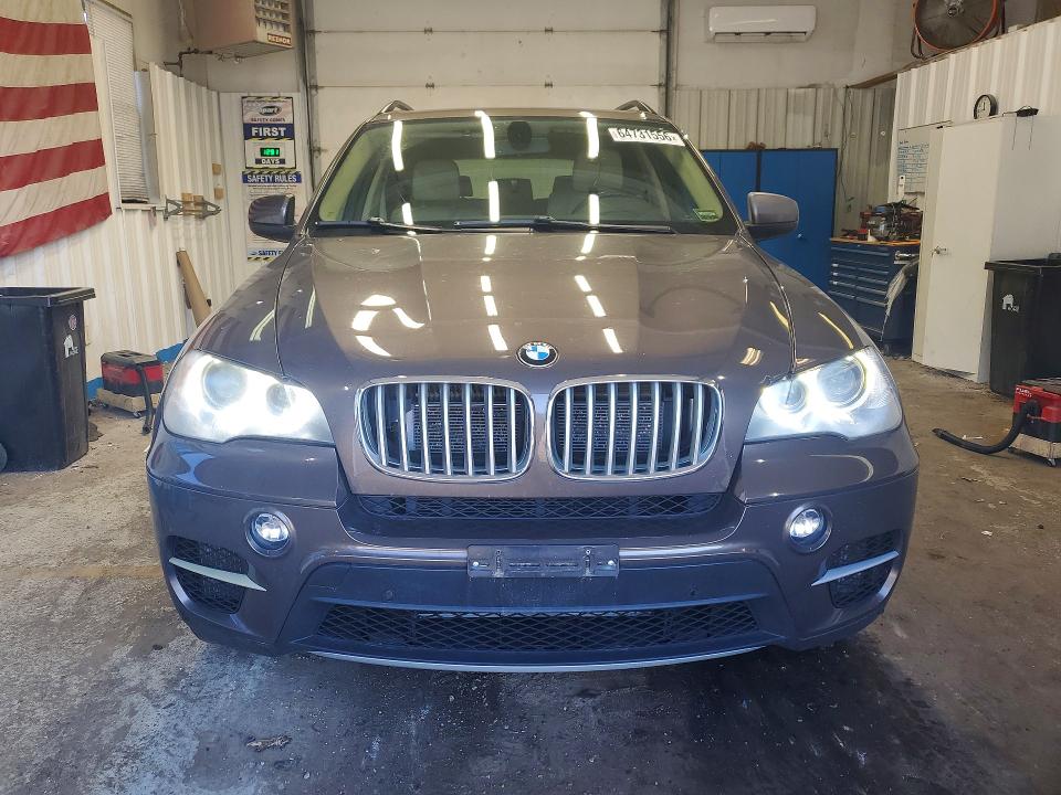Photo 5 from auction – 2012 BMW X5 with VIN 5UXZV8C5XCL425855