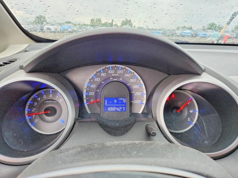 Photo 9 from auction – 2012 HONDA FIT with VIN LUCGE8H31C3003114