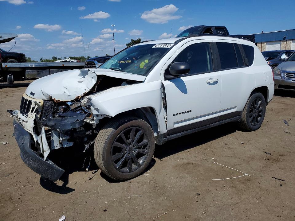 Снимка 1 от търг – 2015 JEEP COMPASS с VIN 1C4NJCBA0FD210013