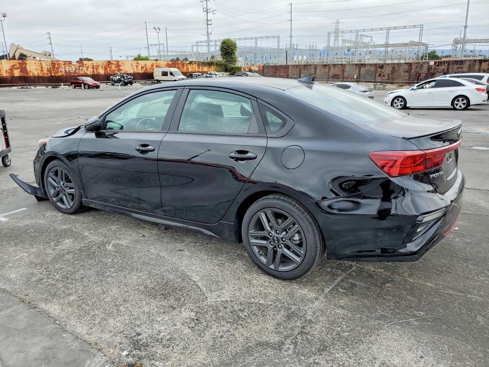 Photo 2 from auction – 2021 KIA FORTE with VIN 3KPF34AD4ME377163