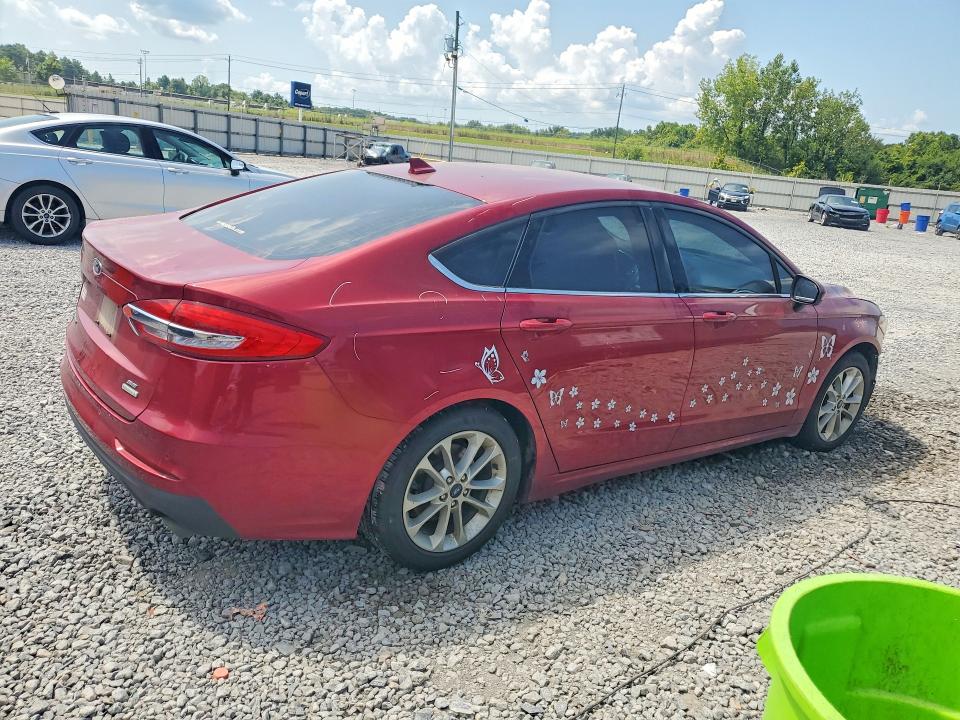 Photo 3 from auction – 2019 FORD FUSION with VIN 3FA6P0HD9KR159962
