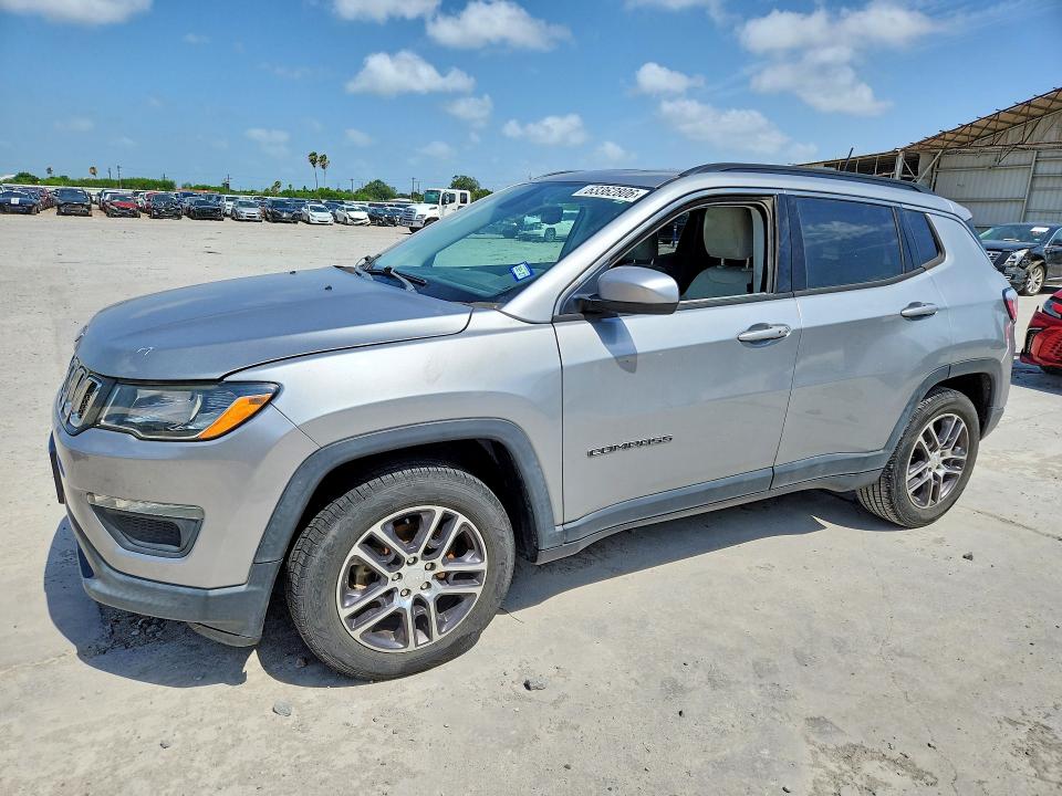 JEEP COMPASS 2019 with VIN 3C4NJCBBXKT743807 - Photo from auction
