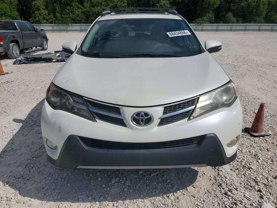 Photo 5 from auction – 2015 TOYOTA RAV4 with VIN 2T3DFREV1FW383847