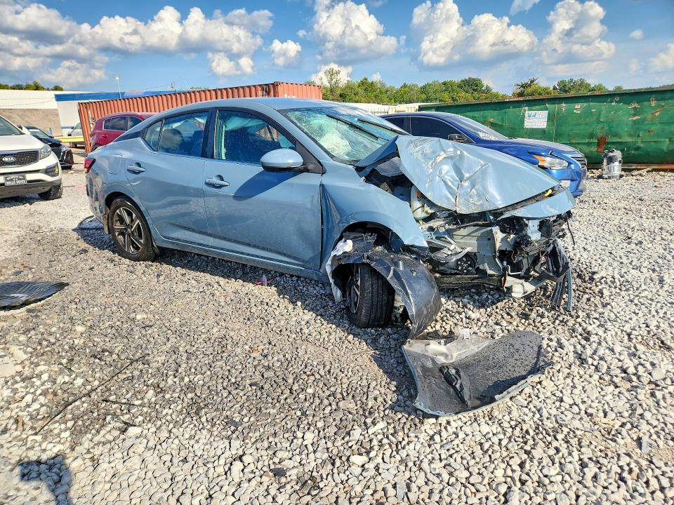 Снимка 4 от търг – 2025 NISSAN SENTRA с VIN 3N1AB8CV3SY341005