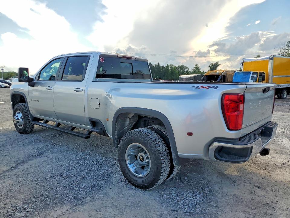 Photo 2 from auction – 2023 CHEVROLET SILVERADO with VIN 1GC4YTEY6PF182241