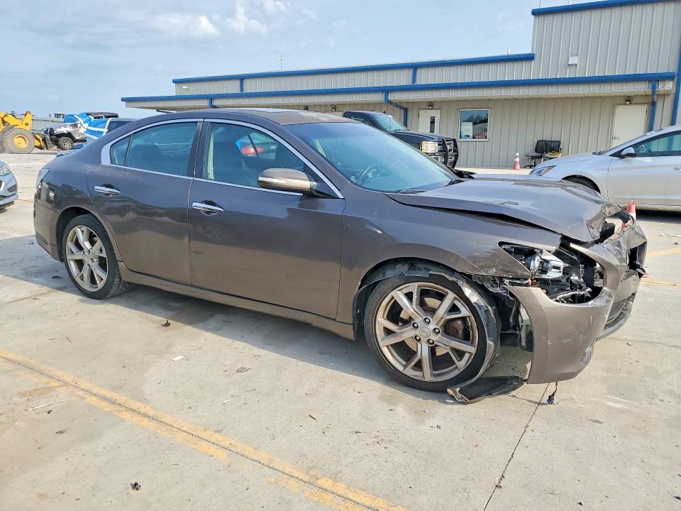Photo 4 from auction – 2012 NISSAN MAXIMA with VIN 1N4AA5AP5CC814180