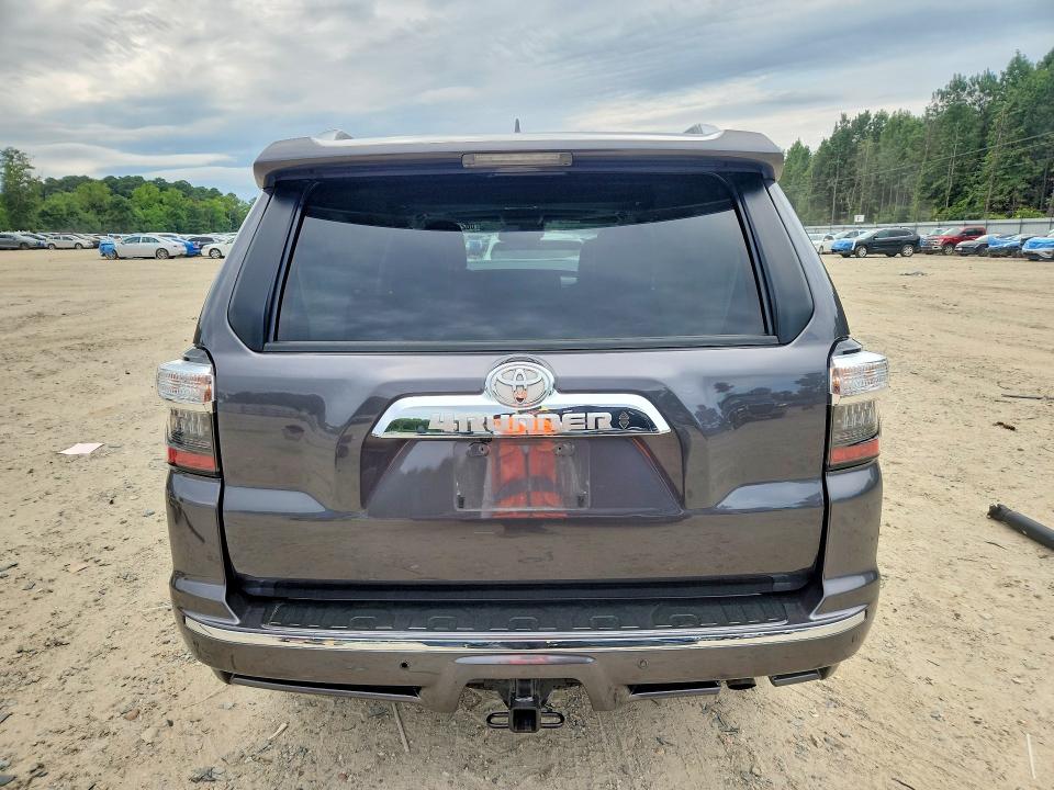 Photo 6 from auction – 2022 TOYOTA 4RUNNER with VIN JTEKU5JR2N5990758