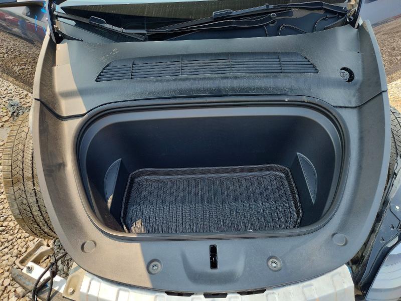 Photo 11 from auction – 2023 TESLA MODEL Y with VIN 7SAYGAEE6PF942254