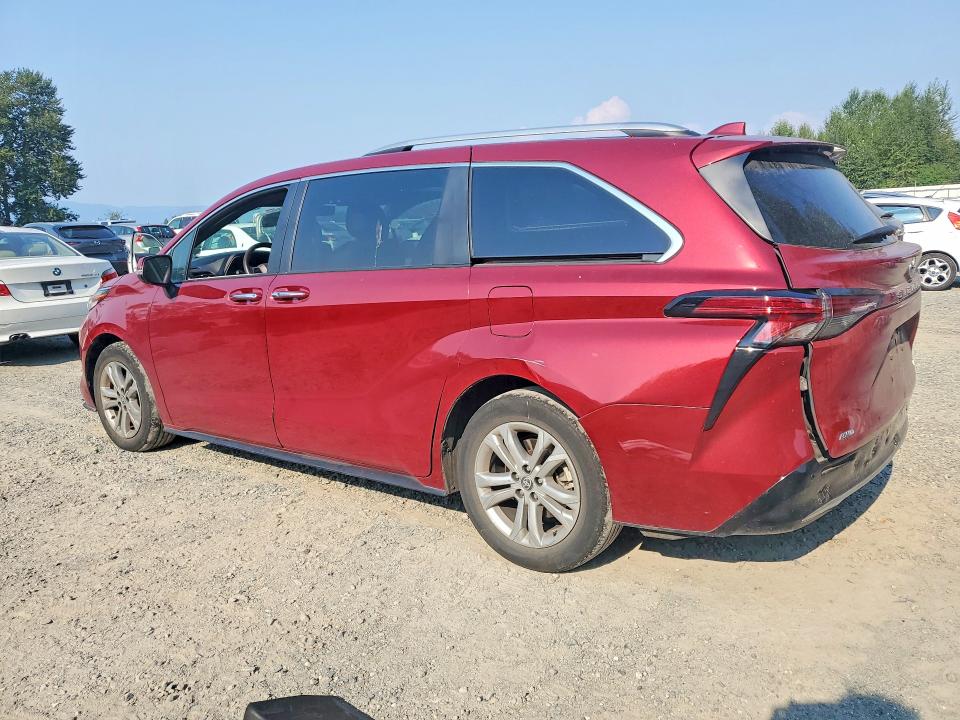 Photo 2 from auction – 2022 TOYOTA SIENNA with VIN 5TDESKFC3NS052952