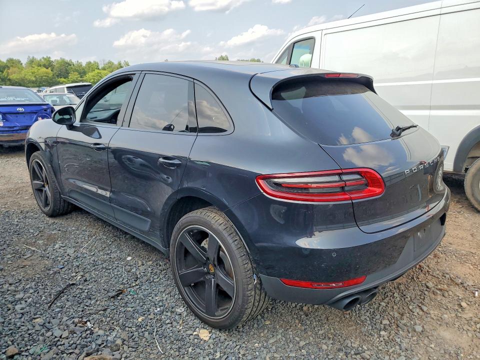 Photo 2 from auction – 2016 PORSCHE MACAN with VIN WP1AB2A58GLB41233