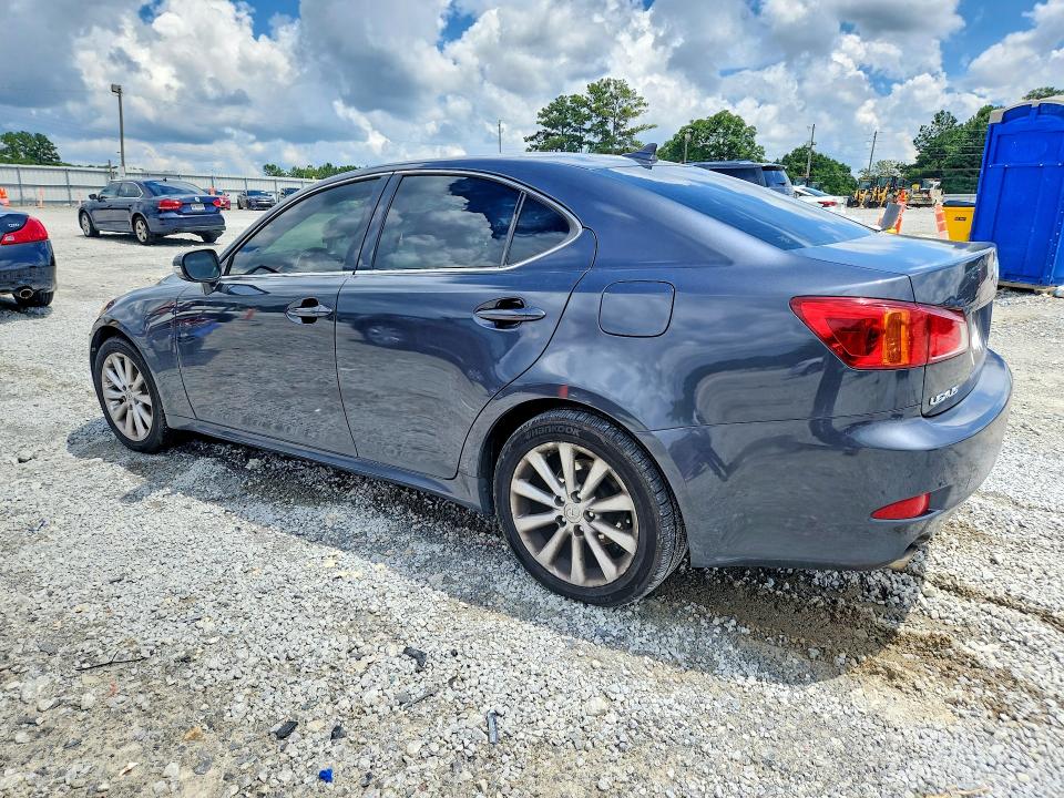 Photo 2 from auction – 2009 LEXUS IS with VIN JTHCK262495031973