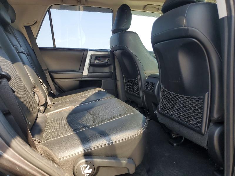 Photo 11 from auction – 2020 TOYOTA 4RUNNER with VIN JTEBU5JR4L5747188