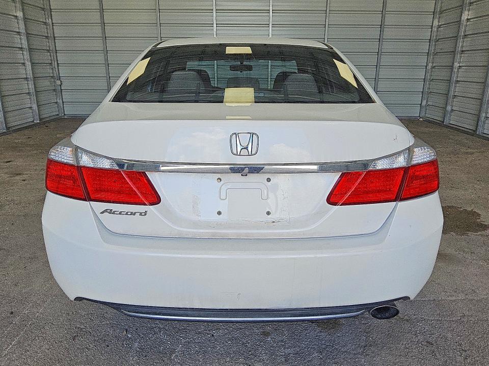 Photo 6 from auction – 2015 HONDA ACCORD with VIN 1HGCR2F74FA207238