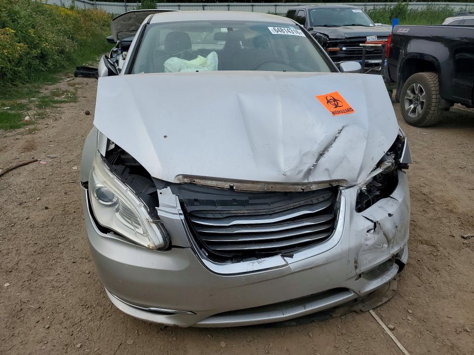 Photo 5 from auction – 2012 CHRYSLER 200 with VIN 1C3CCBBB3CN152199