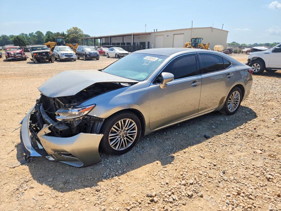LEXUS ES 2016 with VIN JTHBK1GG2G2218451 - Photo from auction