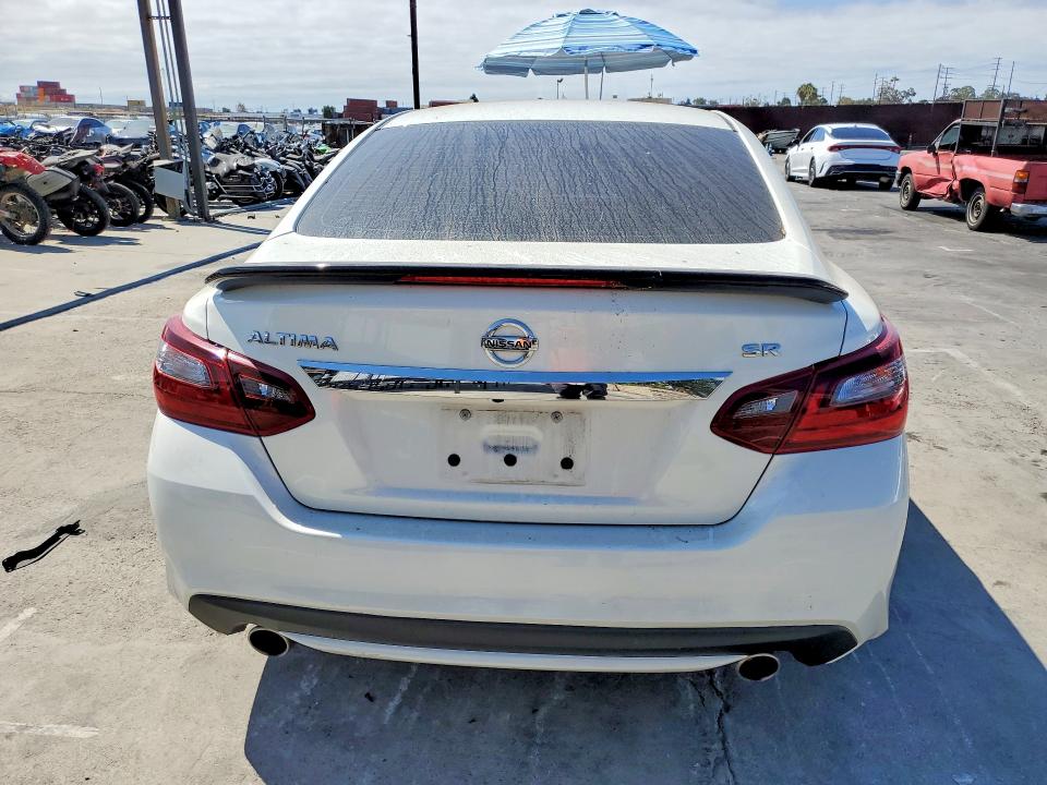 Photo 6 from auction – 2017 NISSAN ALTIMA with VIN 1N4AL3AP5HC184764