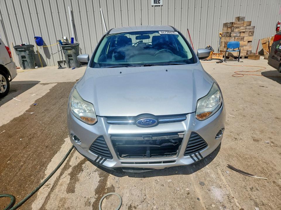 Photo 5 from auction – 2012 FORD FOCUS with VIN 1FAHP3K22CL427655