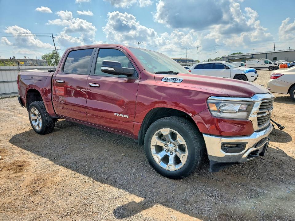 صورة رقم 4 من المزاد - 2020 RAM 1500 مع VIN 1C6SRFFT8LN291607