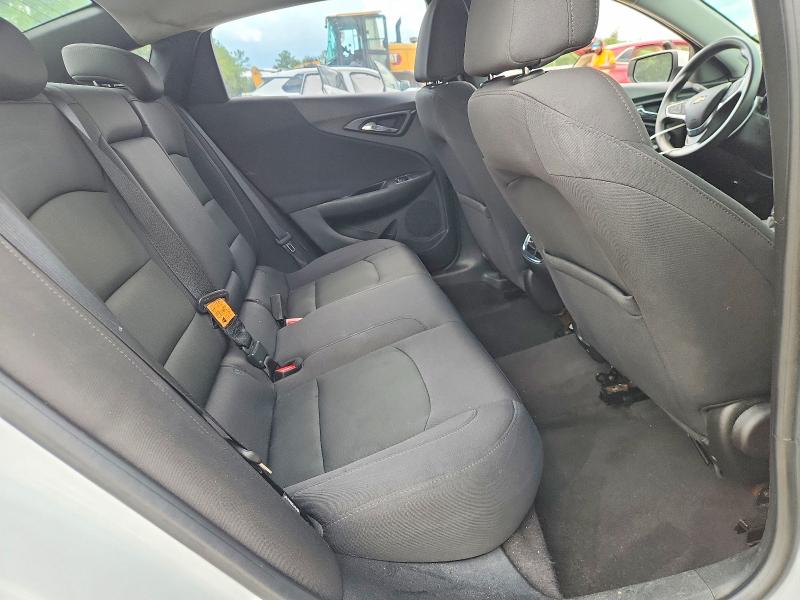 Photo 10 from auction – 2017 CHEVROLET MALIBU with VIN 1G1ZE5ST5HF204307