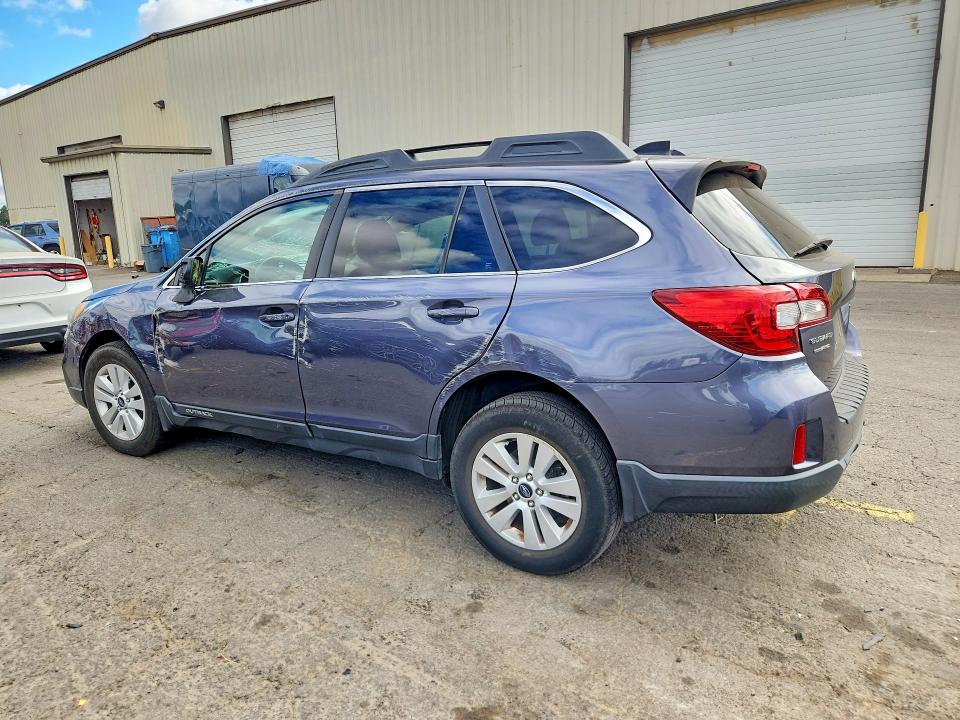 Photo 2 from auction – 2016 SUBARU OUTBACK with VIN 4S4BSADC2G3288881
