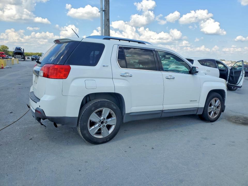 Photo 3 from auction – 2015 GMC TERRAIN with VIN 2GKFLTE33F6155541