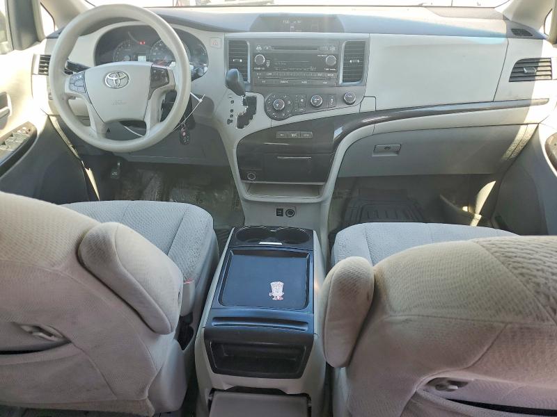 Photo 8 from auction – 2011 TOYOTA SIENNA with VIN 5TDKK3DC5BS128999