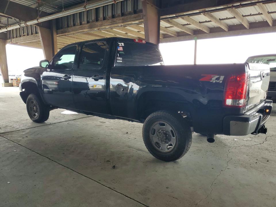 Photo 2 from auction – 2014 GMC SIERRA with VIN 1GT120CG3EF102582