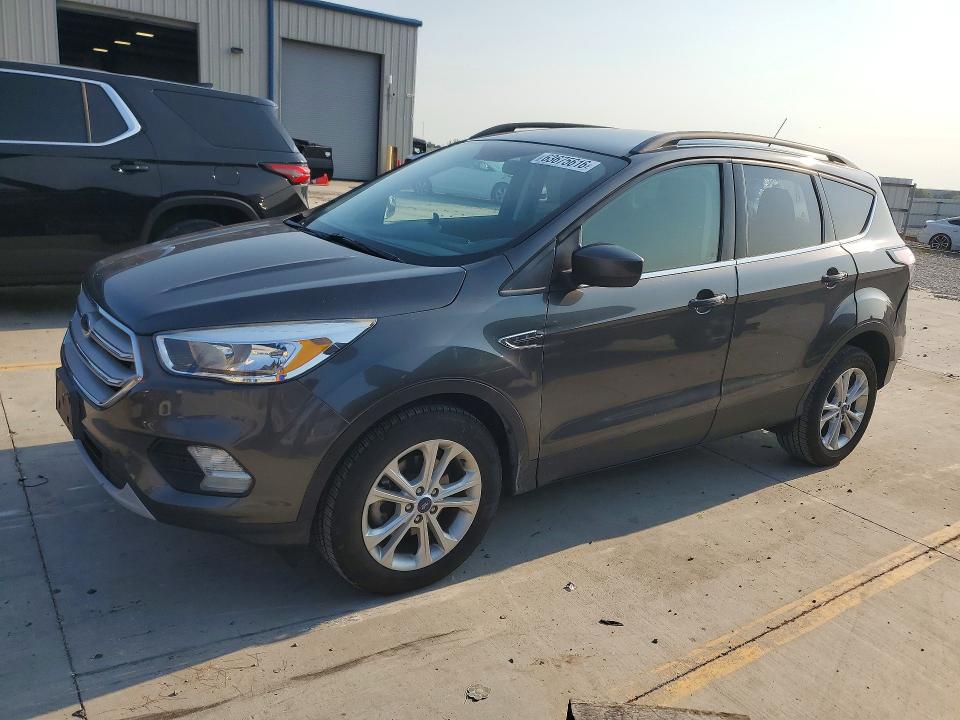 Photo 1 from auction – 2018 FORD ESCAPE with VIN 1FMCU0GD9JUD51327