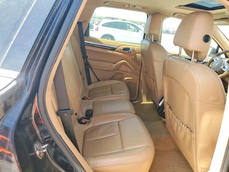 Photo 10 from auction – 2011 PORSCHE CAYENNE with VIN WP1AB2A23BLA44357