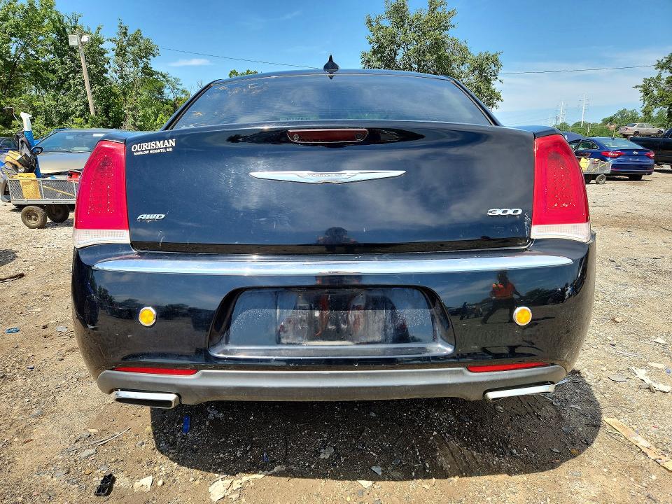 Photo 6 from auction – 2015 CHRYSLER 300 with VIN 2C3CCARG1FH923221