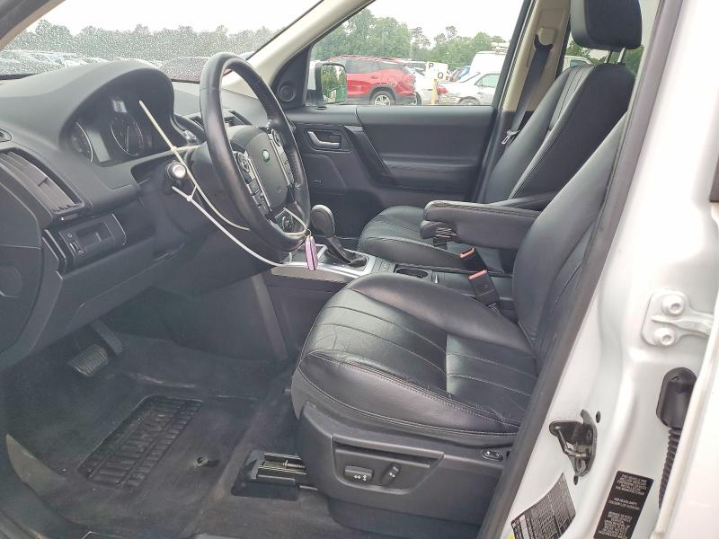 Photo 7 from auction – 2015 LAND ROVER LR2 with VIN SALFP2BG5FH427947