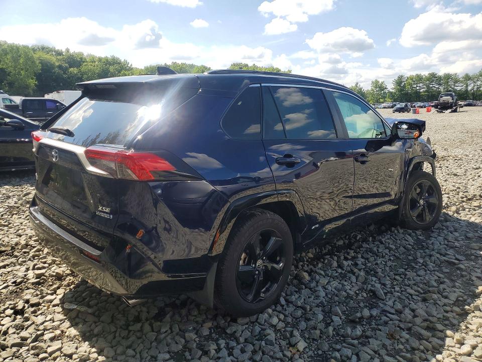 Photo 3 from auction – 2021 TOYOTA RAV4 with VIN 2T3E6RFV5MW027658