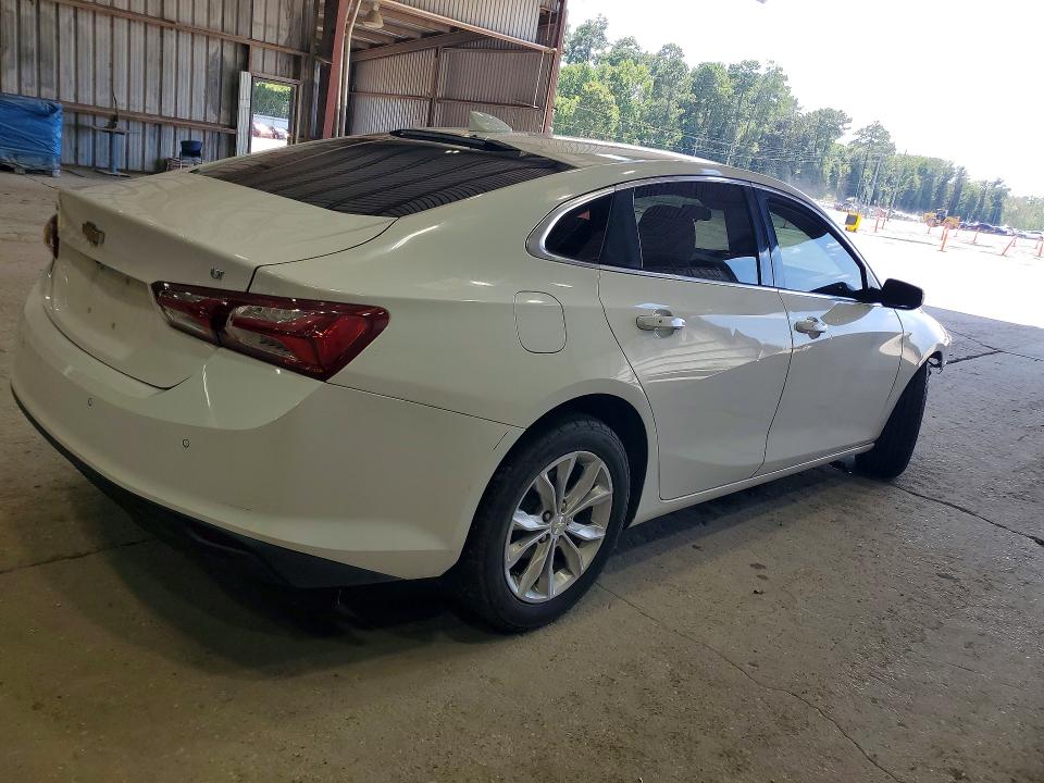 Photo 3 from auction – 2020 CHEVROLET MALIBU with VIN 1G1ZD5ST9LF047182