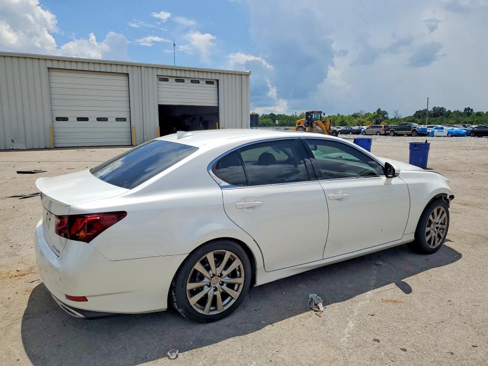 Photo 3 from auction – 2015 LEXUS GS with VIN JTHBE1BL5FA015151
