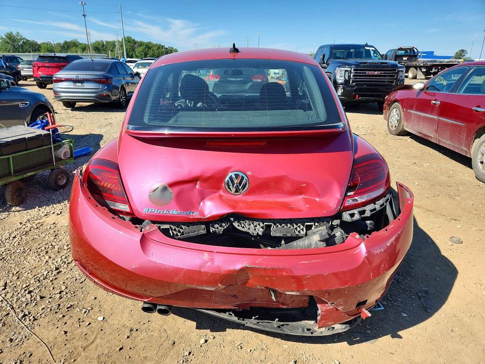 Photo 6 from auction – 2017 VOLKSWAGEN BEETLE with VIN 3VWF17AT3HM606696