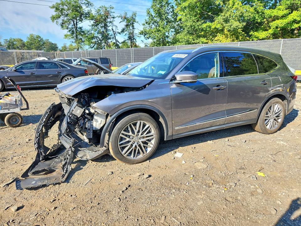 ACURA MDX 2023 with VIN 5J8YE1H8XPL016110 - Photo from auction