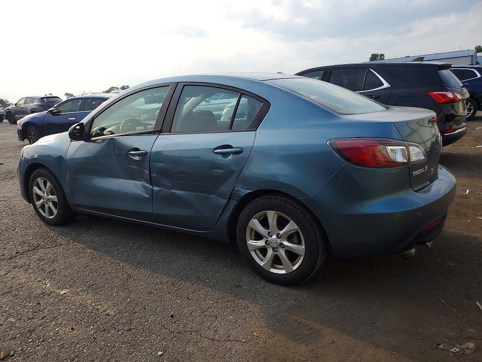 Photo 2 from auction – 2011 MAZDA 3 with VIN JM1BL1VF4B1485369
