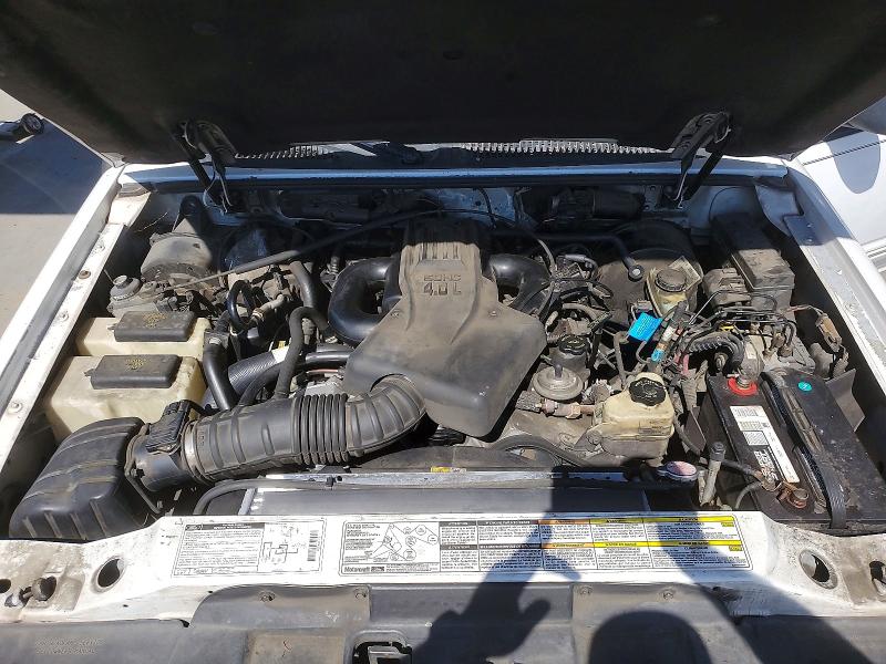 Photo 12 from auction – 2000 FORD EXPLORER with VIN 1FMZU73E1YZC43038
