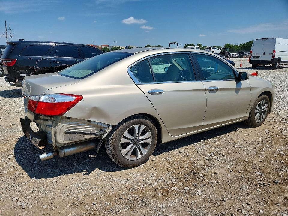 Photo 3 from auction – 2014 HONDA ACCORD with VIN 1HGCR2F32EA286548