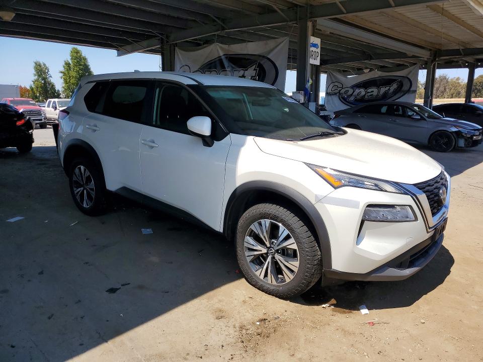 Photo 4 from auction – 2023 NISSAN ROGUE with VIN 5N1BT3BB4PC826872