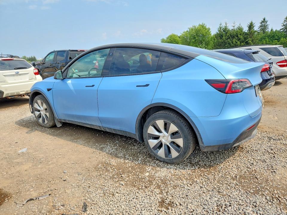 Photo 2 from auction – 2022 TESLA MDL Y with VIN 7SAYGDEE5NF454265