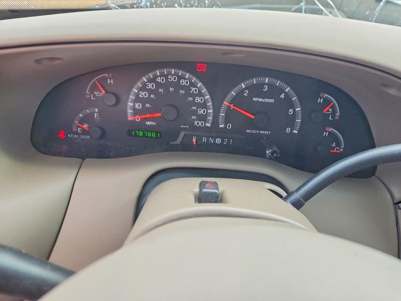 صورة رقم 9 من المزاد - 2001 FORD F150 مع VIN 1FTRW07W81KE41686