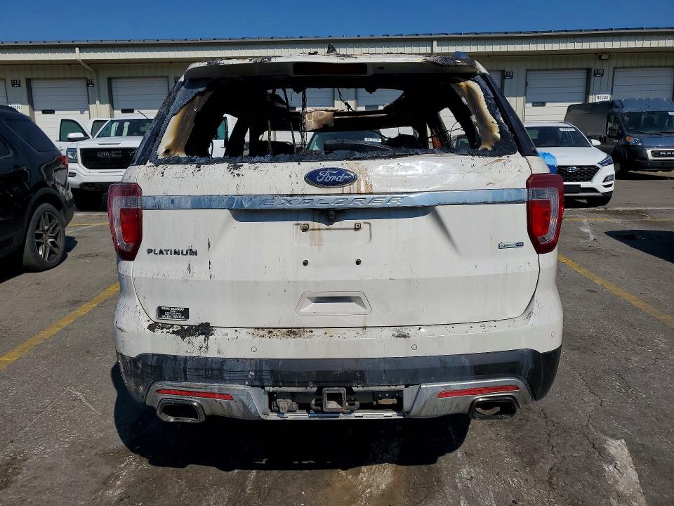 Photo 6 from auction – 2016 FORD EXPLORER with VIN 1FM5K8HT4GGC70679