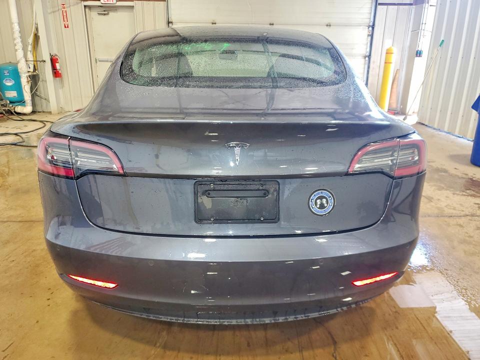 Photo 6 from auction – 2022 TESLA MODEL 3 with VIN 5YJ3E1EA7NF186392