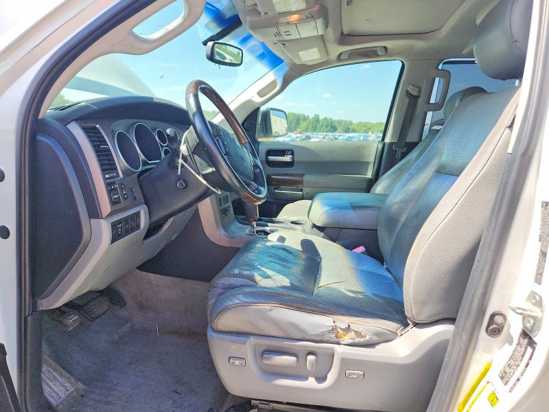 Photo 7 from auction – 2010 TOYOTA SEQUOIA with VIN 5TDYY5G17AS024592