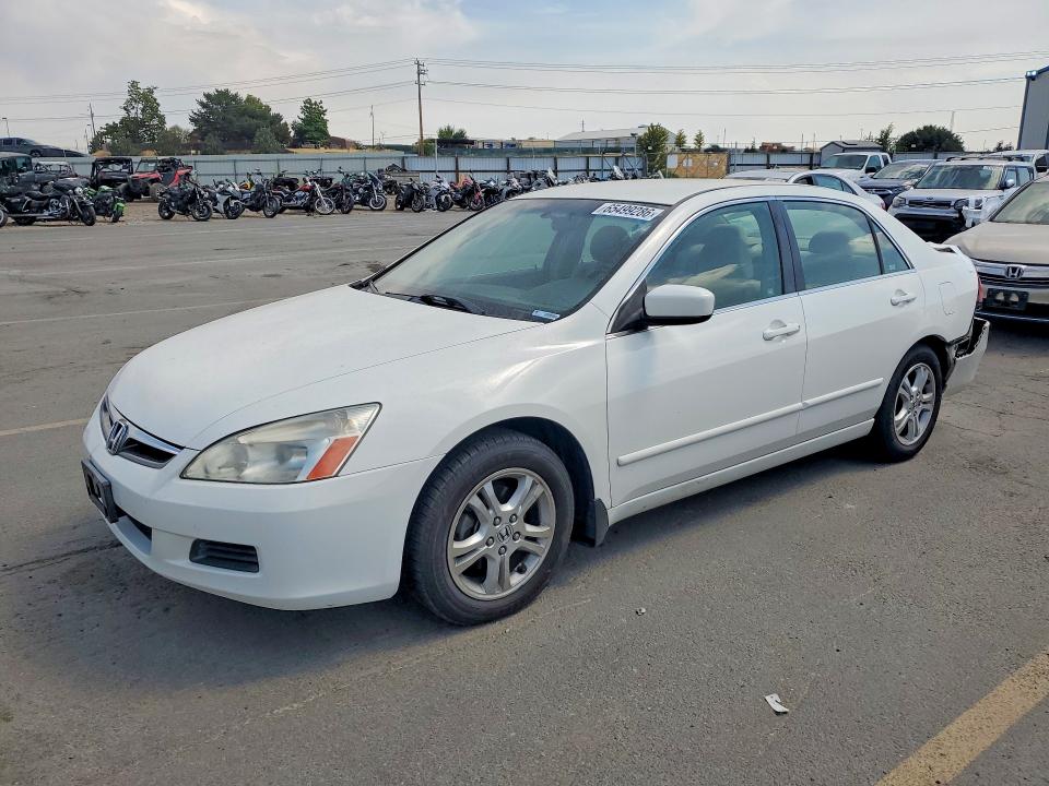 HONDA ACCORD 2007 with VIN JHMCM56367C020664 - Photo from auction